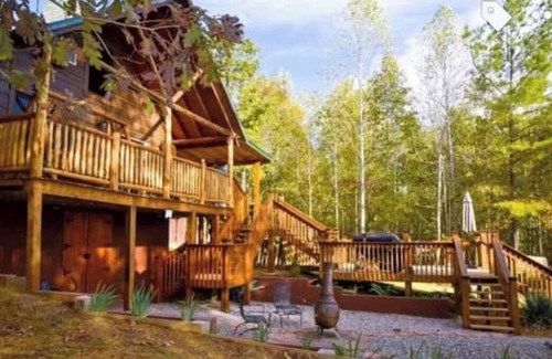 Morris Chapel Cabina | Cozy Cabin Hidden in Amish Country
