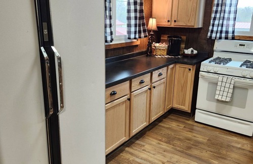 Marshalltown Cabina | Cozy cabin in charming Marshalltown with AC