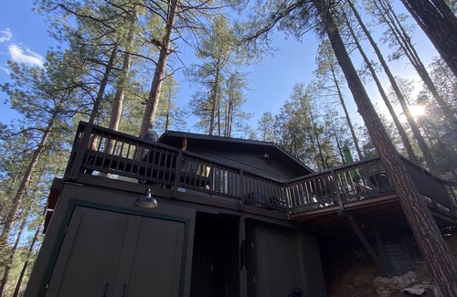 Whispering Pines Casa | Cozy Cabin in Heart of Tonto Forest