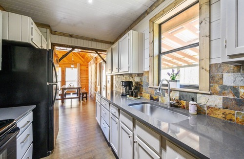 Broken Bow Cabina | Cozy Cabin in Supreme Location Near Lake! For Families & Couples