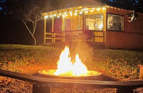 Reliance Cabina | Cozy cabin in the Cherokee National Forest. Minutes from Hiwassee River.