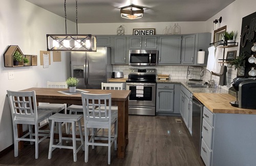 Huntingdon Cabina | Cozy Cabin Minutes from Raystown Lake / Allegrippis Bike Trails