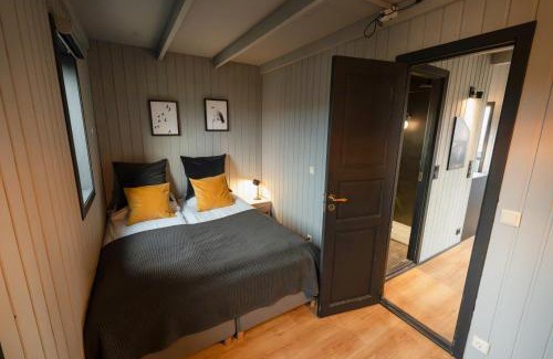 Mosfellsbaer Casa | Cozy cabin near golden circle with panoramic views
