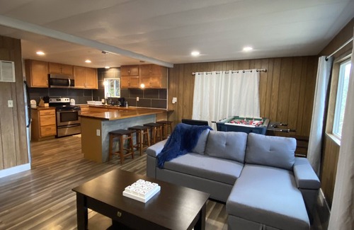 Lilliwaup Cabina | Cozy Cabin near Stetson Lake and Hood Canal