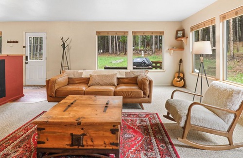 Evergreen Cabina | Cozy Cabin on 1 acre - Outdoor Barrel Sauna & Starlink!