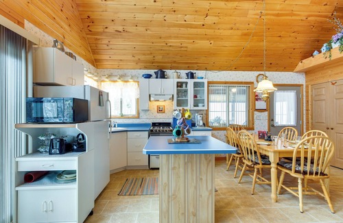 Weirgor Cabina | ¡NUEVO! Casa en 10 acres con vistas al río Chippewa!