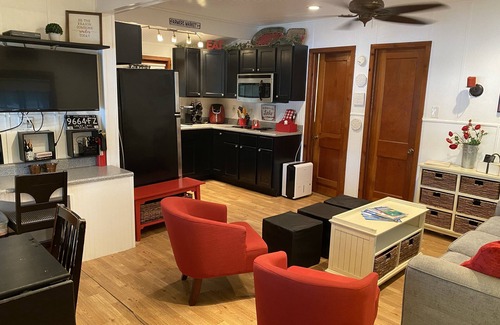 Traverse City Cabina | Cabina de cuatro estrellas en el tranquilo Lago Bass: ¡reservando ahora para el verano de 2019!