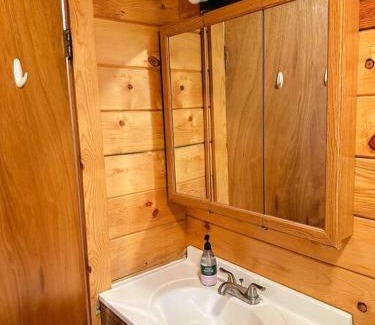 Wasilla Chalet De Esquí | Cozy Cabin on Wooded Property