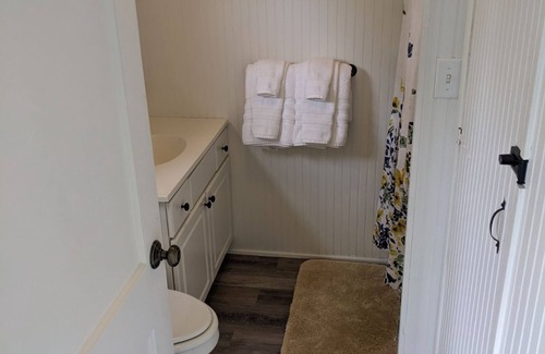 Mayfield Cabina | Cozy Cabin Overlooking Fife Lake