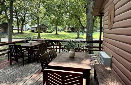 Cleora Casa | Cozy Cabin Perfect for Family Getaways in Afton, Oklahoma