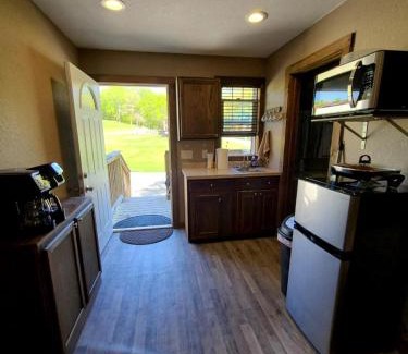 Moscow Casa | Cozy Cabin Rentals for a Family Getaway in Southeastern Iowa