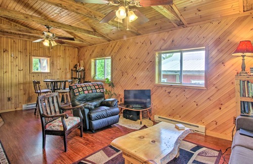 Bartlett Cabina | Cozy Cabin Retreat ~ 2 Mi to White Mountain Skiing