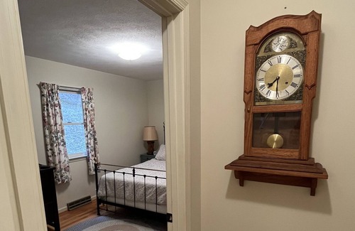 McDowell Cabina | Cozy Cabin Retreat on the Bullpasture River!