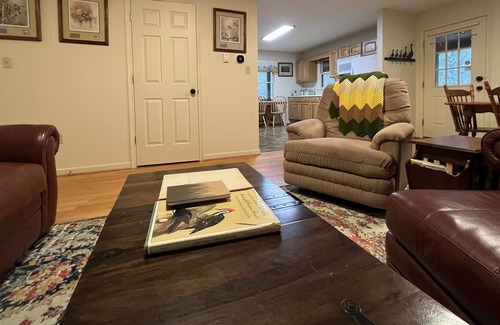 McDowell Cabina | Cozy Cabin Retreat on the Bullpasture River!