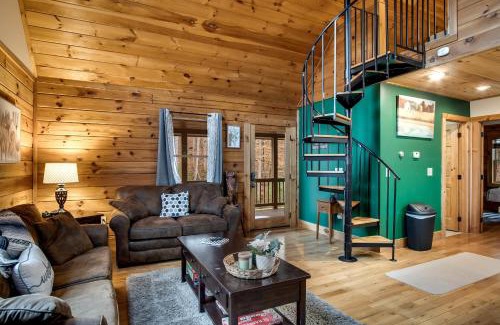 Bryson City Casa | Cozy Cabin Retreat: Tiny Trotter