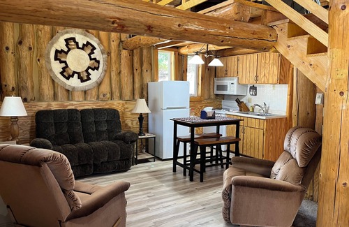 Strum Cabina | Cozy Cabin Retreat