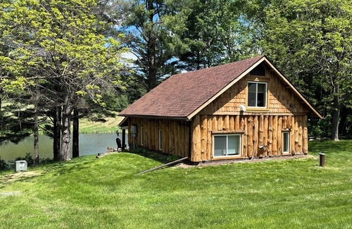 Strum Cabina | Cozy Cabin Retreat