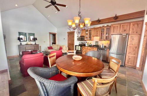 Grand Lake Casa | Cozy Cabin Retreat