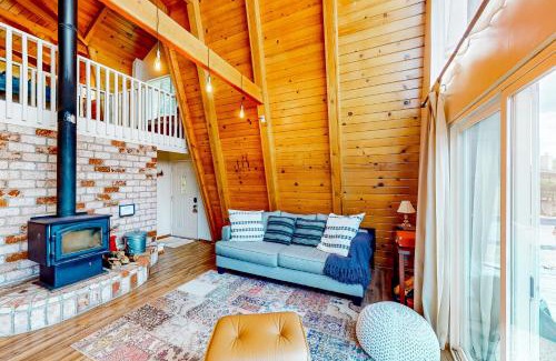 Groveland Casa | Cozy Cabin