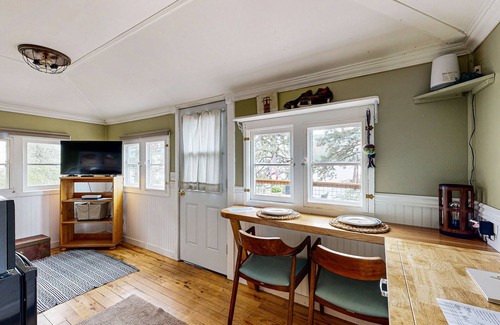 Bayfield Apartamento | Cozy cabin w/ beautiful views, lakefront, free wifi internet