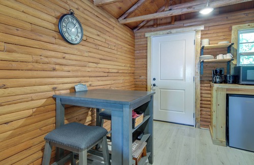 Huntsville Apartamento | Cozy Cabin w/ Direct ATV Trail Riding & Mtn Views!