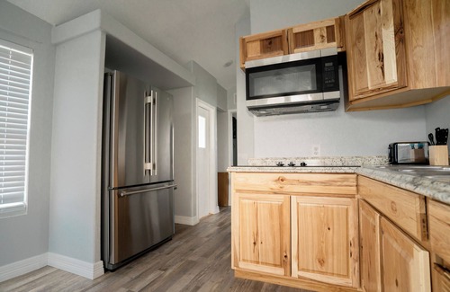 Brazoria Cabina | Cozy cabin with 1 bedroom and WiFi, AC in charming Brazoria