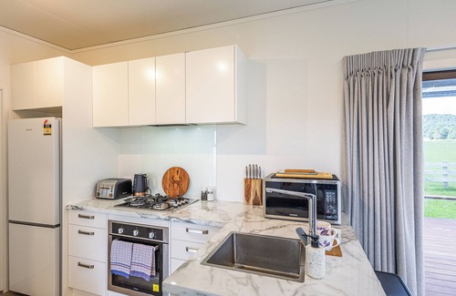 Rangataua Casa | Cozy Cabin with a View - Ohakune Holiday Home