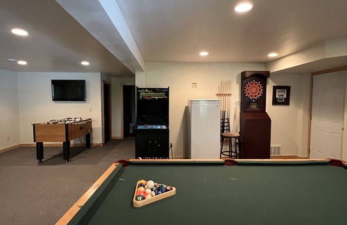 Perkinstown Cabina | Cozy Cabin with Bunkhouse on Lake Kathryn