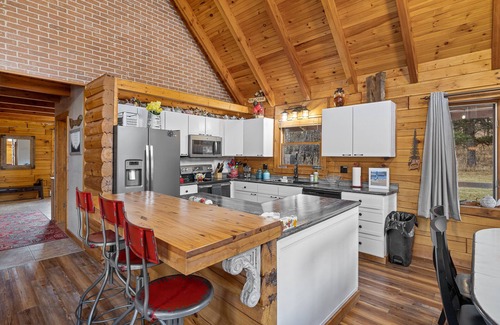 Hill City Casa | Cozy Cabin with Views