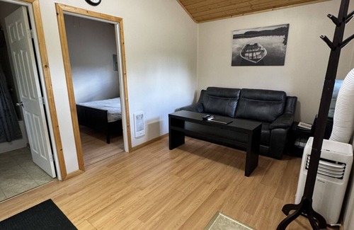 Valemount Cabina | Cozy cabin with WiFi and AC in charming Valemount. Cabin 1