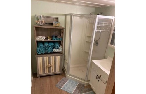 Gaylord Cabina | Cozy Cabin , your up north getaway !