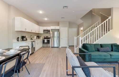Orchards Estates Apartamento | The Cozy Cactus I 5 Beds I Heated Pool near Surprise Stadium, Golf & Tennis