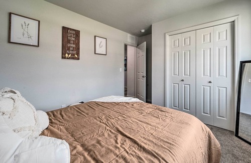 Caldwell Casa | Cozy Caldwell Abode w/ Hot Tub ~ 3 Mi to Dtwn