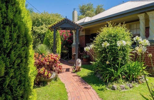Kennington Casa | Cozy Californian Bungalow, Bendigo