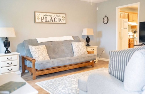 Auburn Casa | Cozy Camelia Units B