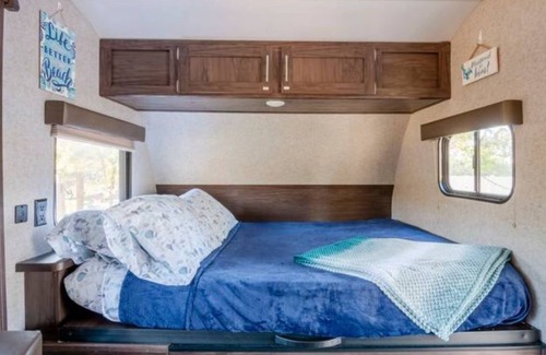 Brooksville Alquiler De RV | Cozy Camp Mermaid
