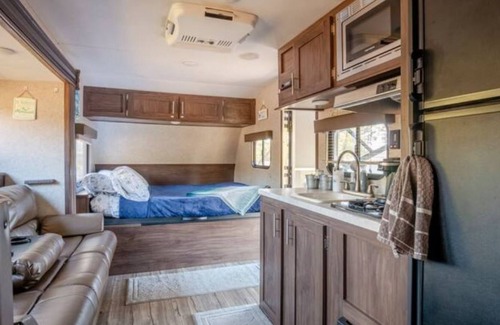 Brooksville Alquiler De RV | Cozy Camp Mermaid
