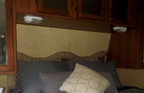 Milton Casa | Cozy camper in the country under construction