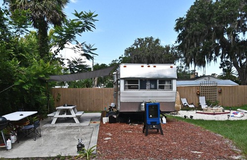 Mount Dora Casa | Cozy Camper Stay in Mount Dora – Walk to Downtown!
