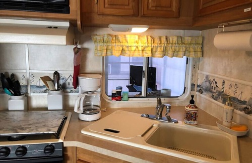 Rogers Bay Casa | Cozy Camper North Topsail Beach