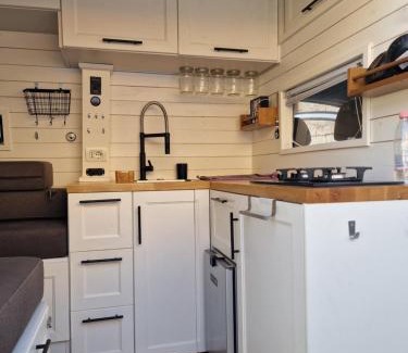 Qerek Otro | Cozy Campervan Albania