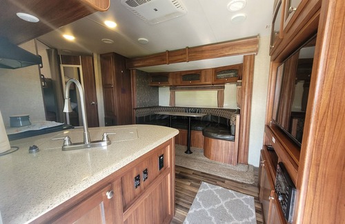 Milan Alquiler De RV | Cozy Campsite Near Stoney Acres Farm in Small Town Athens, WI