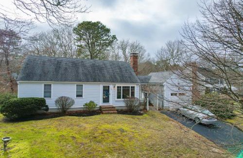West Barnstable Casa | Cozy Cape Classic-Central AC&Near Bay Beaches
