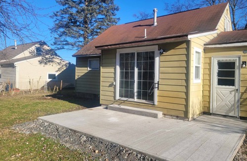 Lindbergh Lawns Casa | Cozy Cape convenient to Fairgrounds, Downtown,Hospitals,Amphitheater & much more