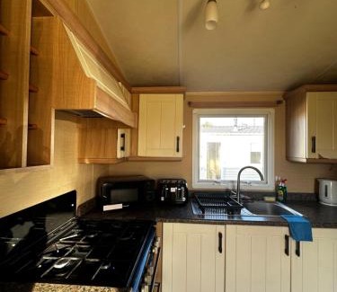 Clacton-on-Sea Complejo | Cozy Caravan Retreat