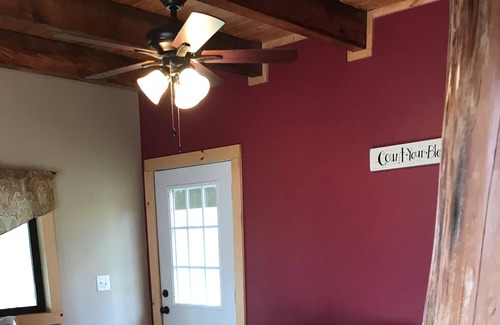 Canton Casa | Cozy Carolina Cabin