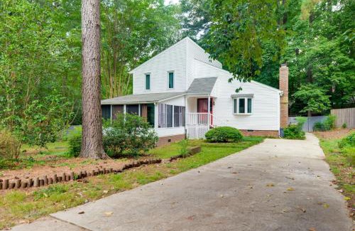 Cary Casa | Cozy Cary Abode about 10 Mi to Downtown Raleigh!