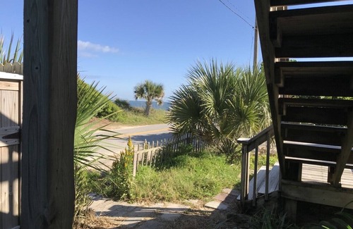 Flagler Beach Apartamento | Acogedoras Casas de la Playa Bajos (Abajo) con gran vista del océano