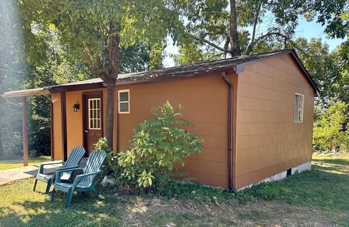 Ringgold Cabina | Cozy Casita Near Dalton and Chattanooga!