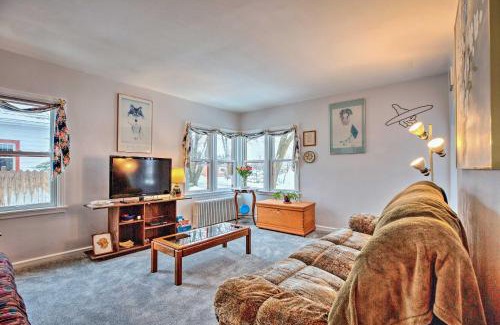 Cedarburg Casa | Cozy Cedarburg House - Walk to Historic Downtown!